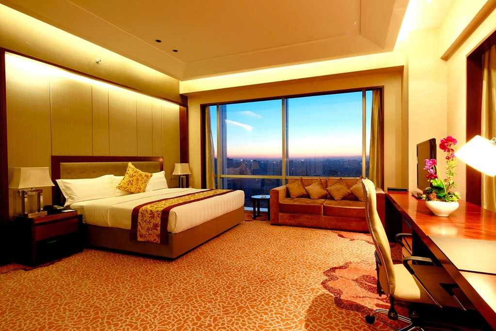 The Longemont Shenyang Hotel Room photo