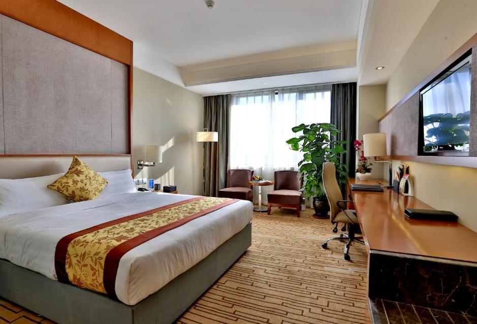 The Longemont Shenyang Hotel Exterior photo