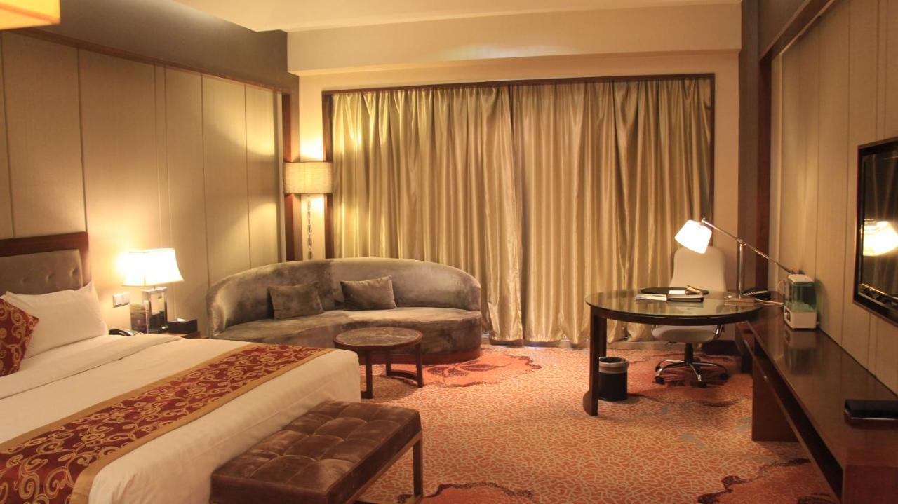 The Longemont Shenyang Hotel Exterior photo