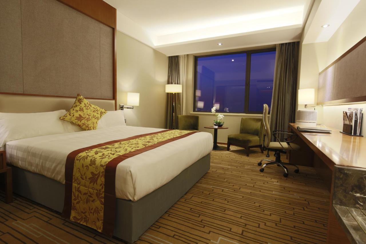 The Longemont Shenyang Hotel Exterior photo