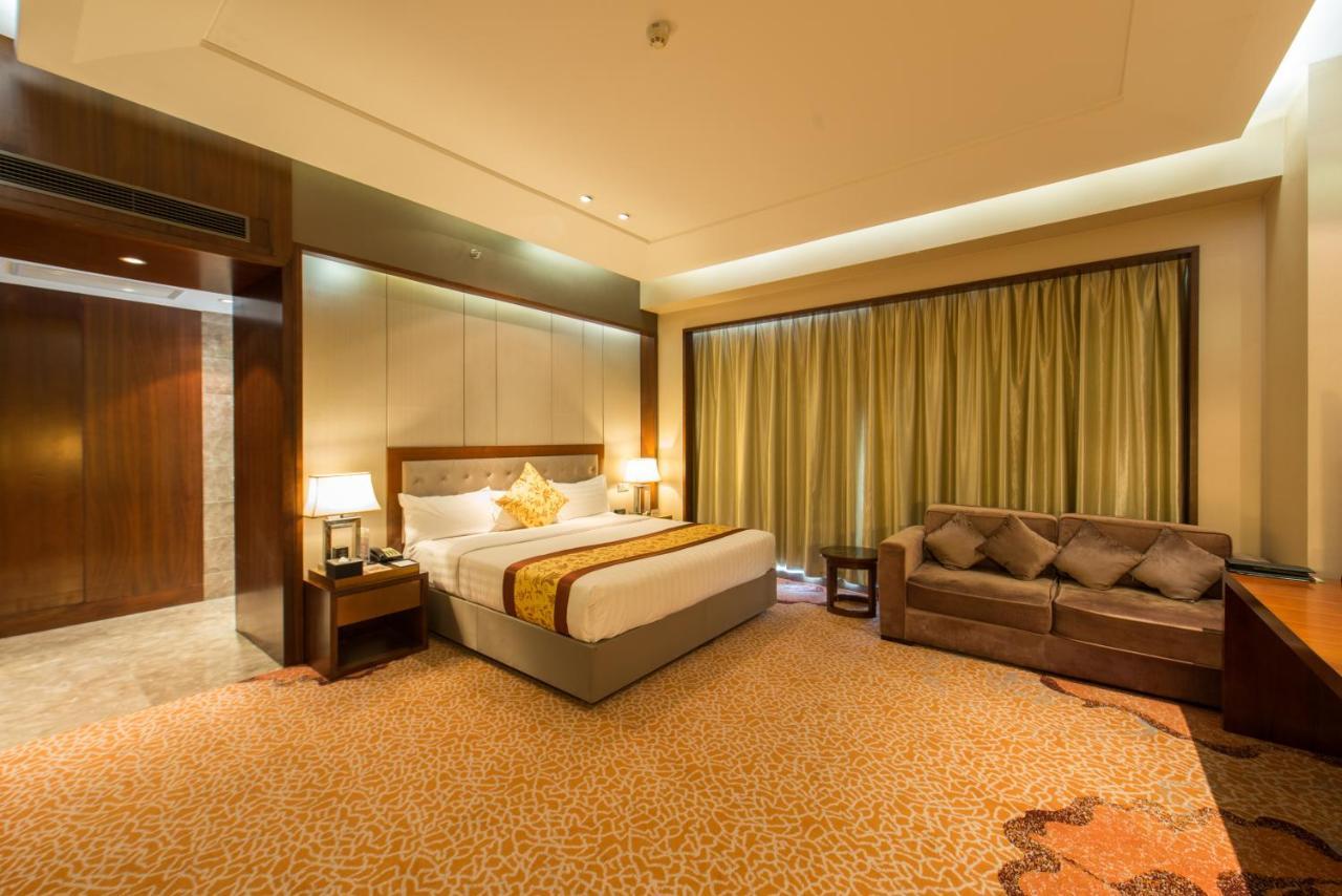 The Longemont Shenyang Hotel Exterior photo